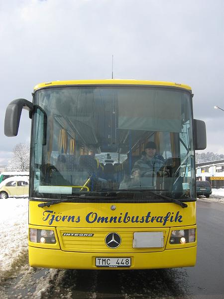 mars 2008 150.jpg - Den gula bussen med Fredrik bakom ratten, någonstanns på Hisingen.